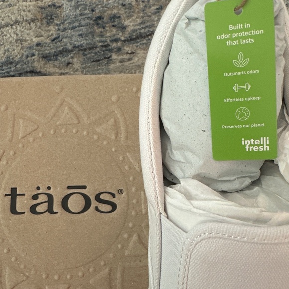 TAOS Footwear—Rubber Soul White Canvas Slip-Ons - Picture 2 of 8